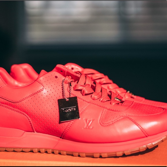 NEW 2017 LOUIS VUITTON X SUPREME RUN AWAY SNEAKERS - Picture 5 of 8